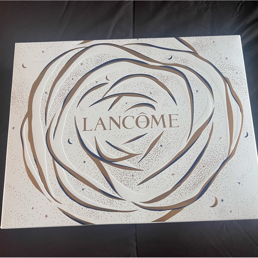 Lancôme 2023 Gift Set BRAND NEW